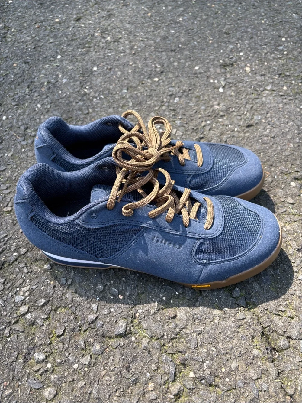 Giro Rumble VR Mens Mountain Cycling Shoes - Size 9.5 SPD clips included